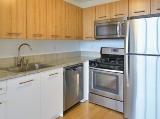 800 Avenue Of The Americas APT 34G, New York, NY 10001