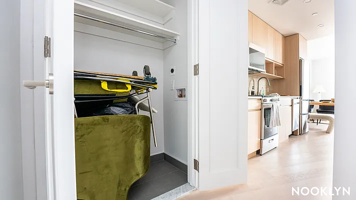 Rented by Nooklyn NYC LLC | media 41