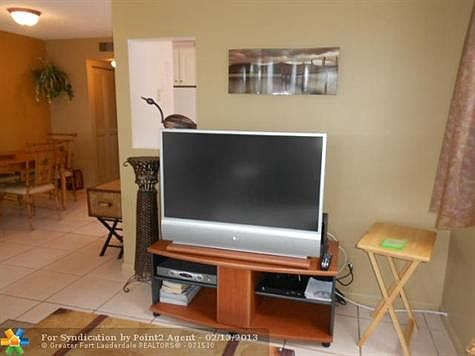 2nd image of 465 Tilford #V