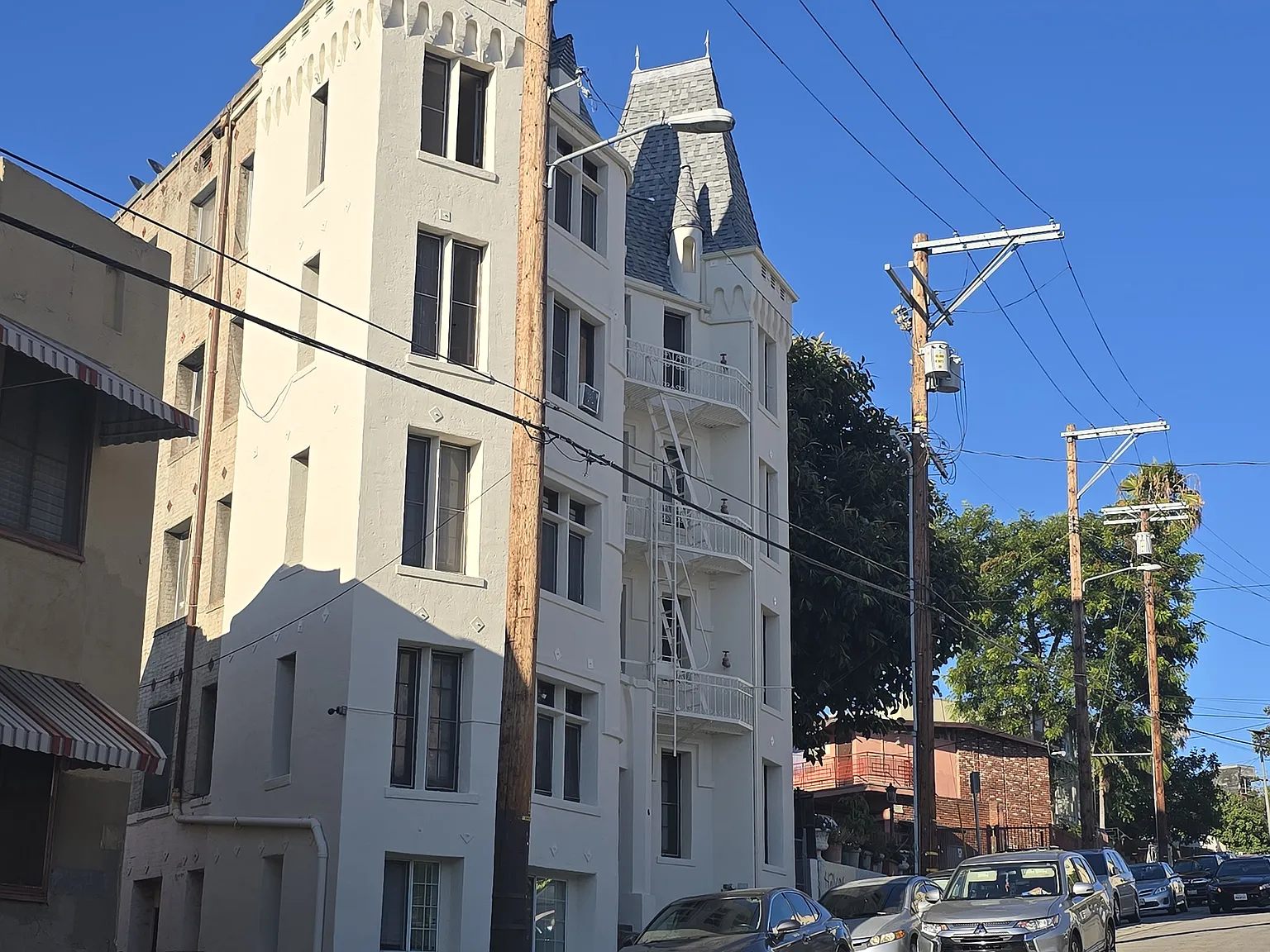 MONTE VISTA APARTMENTS — Photo 3
