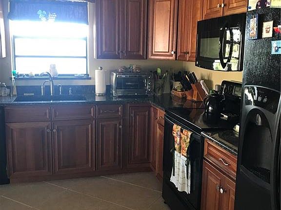 5th image of 3218 S Lakeview Cir #7201