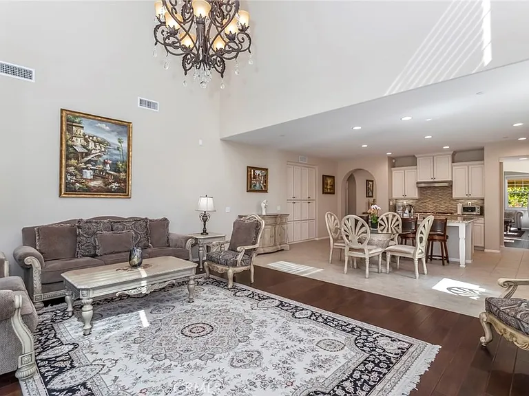 28629 Farrier Dr — Photo 16