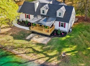 8015 Fairmount Rd, Novelty, OH 44072