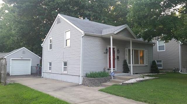 2nd image of 5338 Woodson St