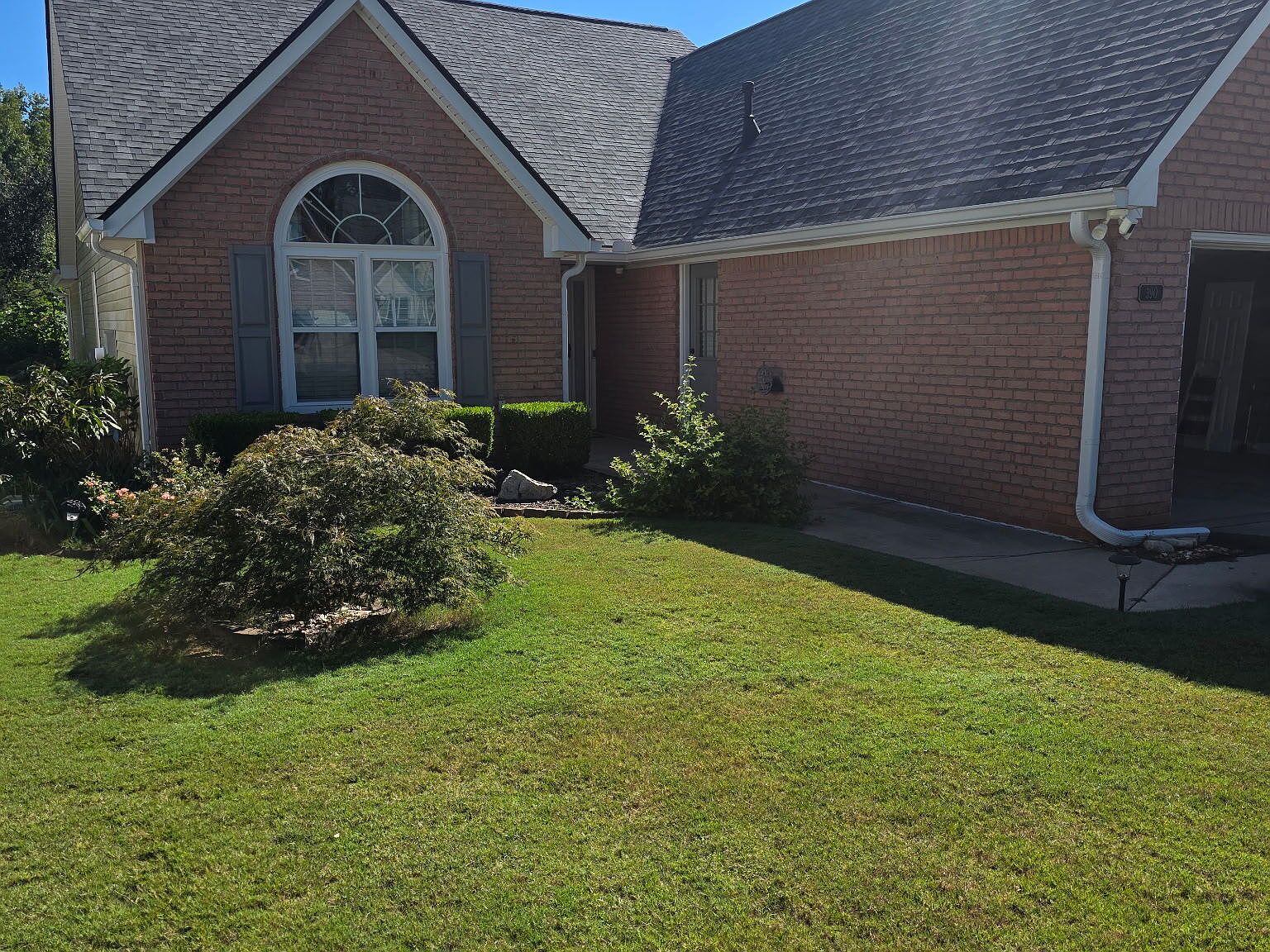 390 Fairway Ct — White Oak Golf Club