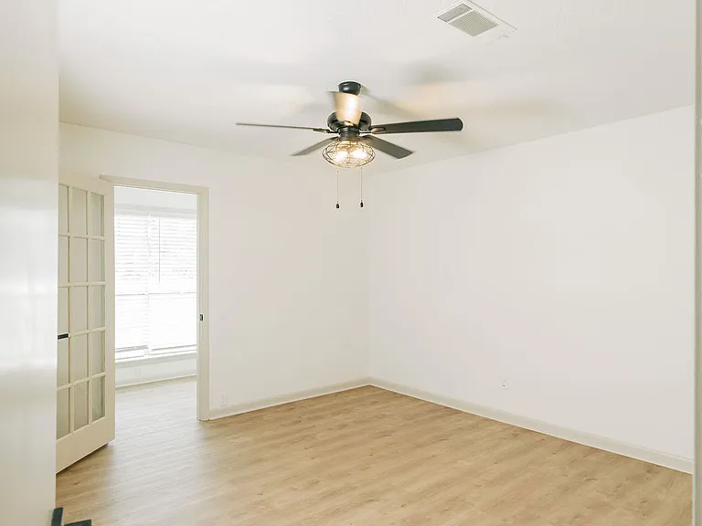 4713 N Bolton Ave — Photo 21
