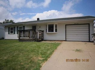 811 3rd Ave E, Milan, IL