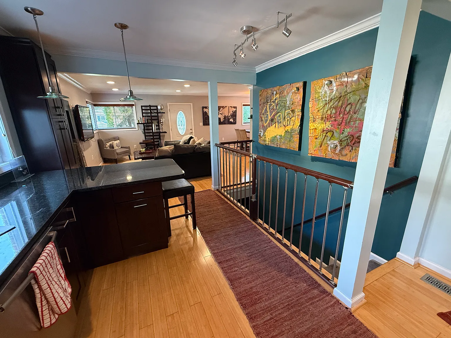 4418 Chestnut St — Photo 3