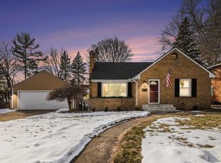 135 Alten Ave NE, Grand Rapids, MI 49503