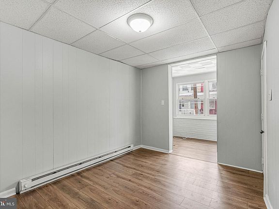 3rd image of 41 N Keystone Ave