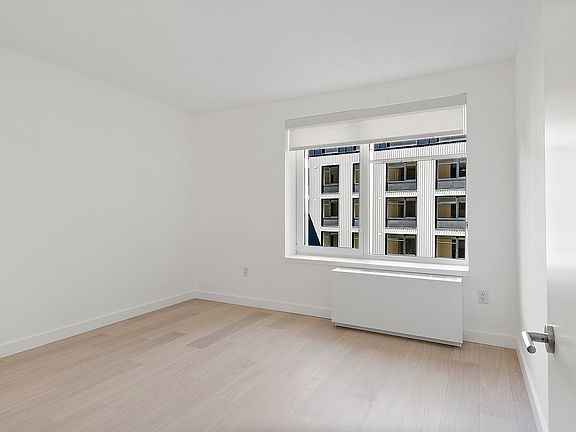 5th image of 445 Gerard Ave #W320
