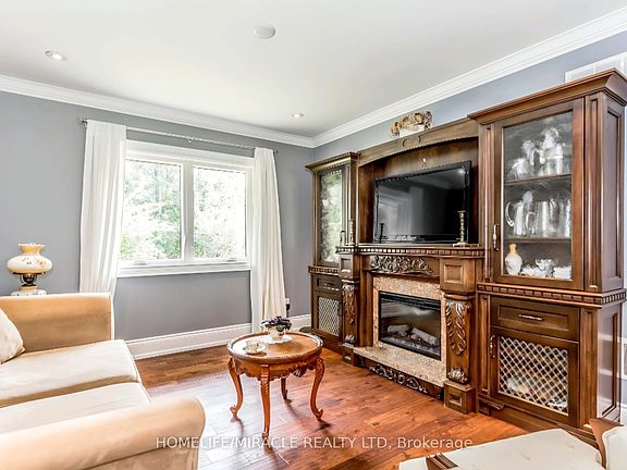 3rd image of 19617 Mountainview Rd