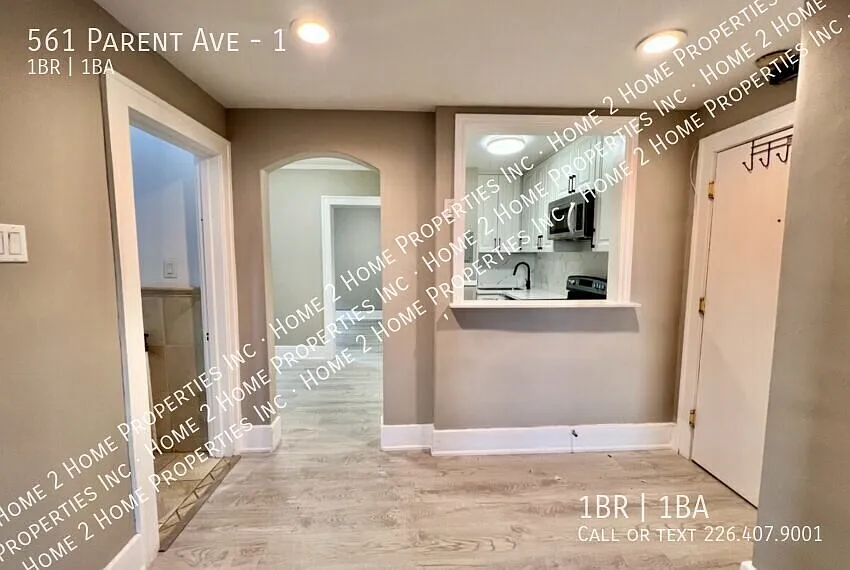 Newly Renovated 1-Bedroom Apartment — Photo 3