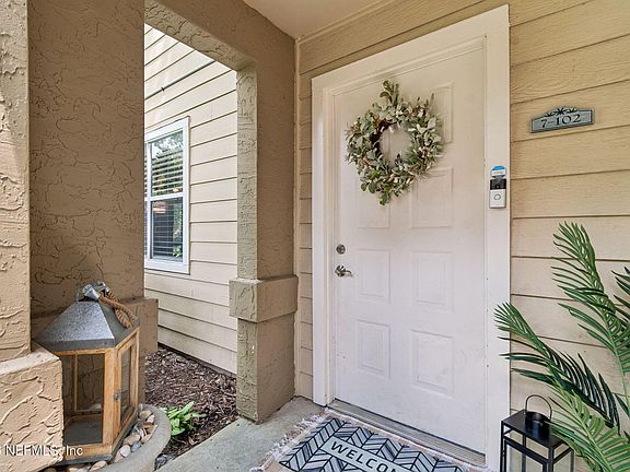 2nd image of 7 ARBOR CLUB Drive #102