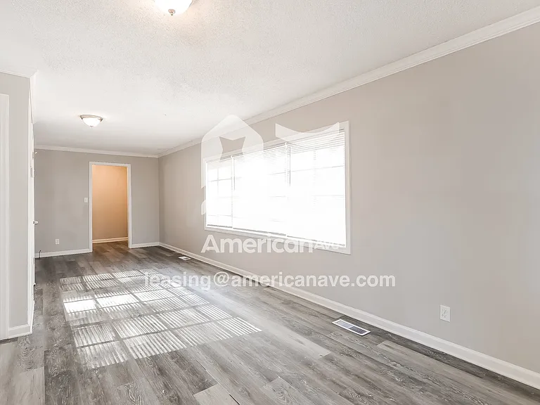 649116_003_living_room_14092977.jpg