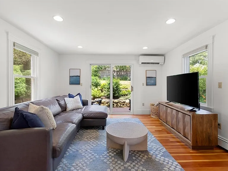 31 Fountain Rd #1 — Photo 13