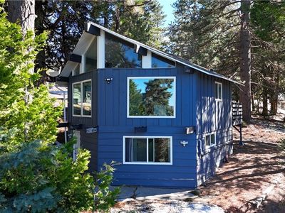 30904 Live Oak Dr, Running Springs, CA, 92382