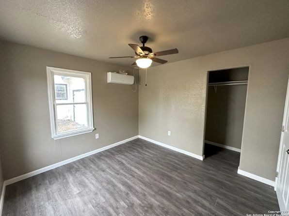 203 Fount St #207