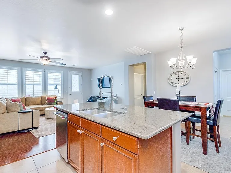 3487 E Windsor Dr — Photo 16