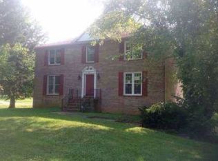 211 Man O War Dr, Danville, KY 40422