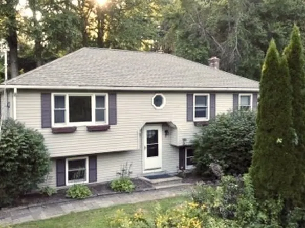 8 Ridgewood Ln, Templeton, MA 01468