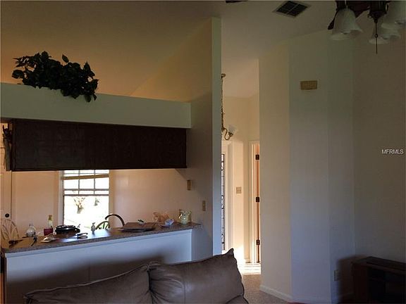 3rd image of 532 Eastlake Dr