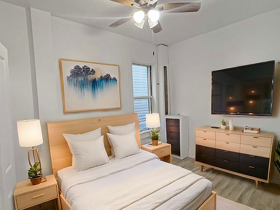 2ND BEDROOM (STAGED)