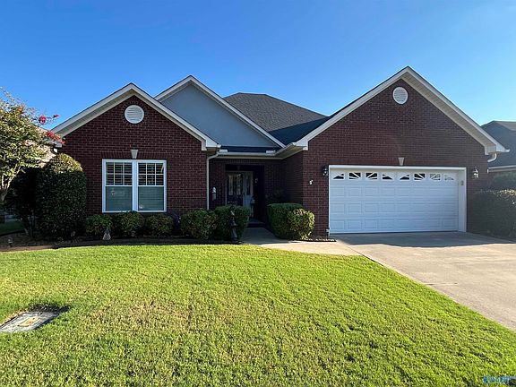 2nd image of 546 Blackshear Ln SW