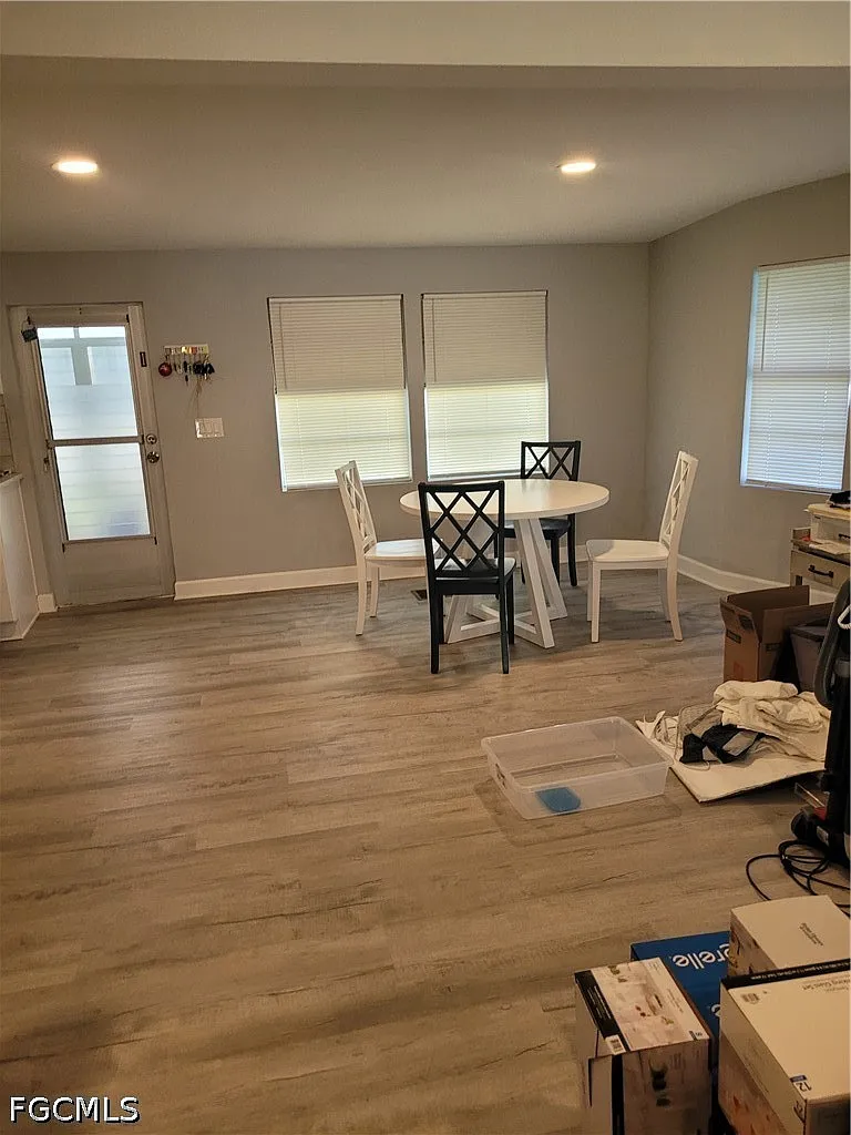 2 bed, 2.0 bath, 1152 sqft, $3,000 — Photo 3