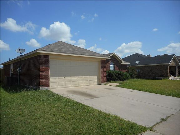 3rd image of 1511 Loveland Dr