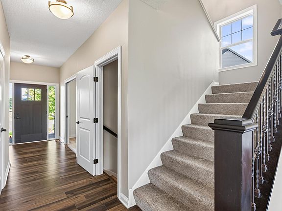 3rd image of 12410 Violet Cir