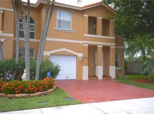 956 NW 135th Ter, Pembroke Pines, FL 33028