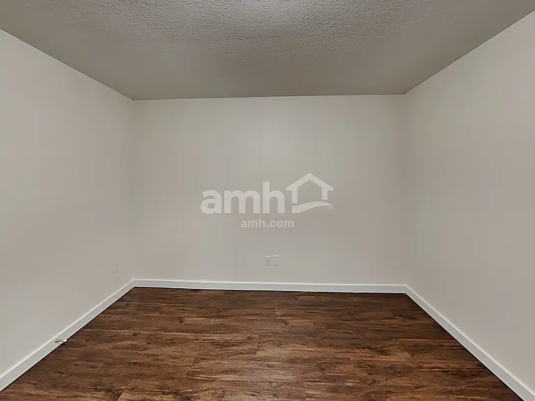 7031 Rovato Dr — Photo 17