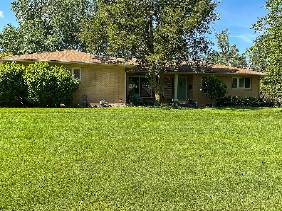 1st image of 3880 N Big Spring Dr SW