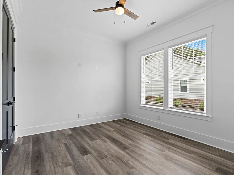 527 S Middleton Dr NW — Photo 16