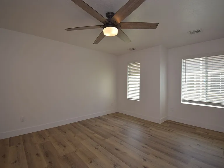4727 S Hillhouse Cv #102 — Photo 21