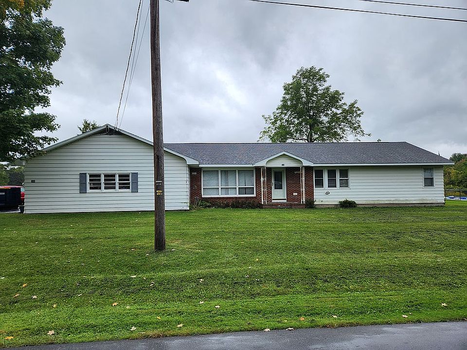 1st image of 388 Fairview Cir