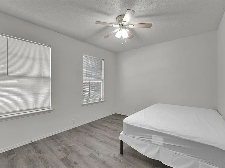 1407 Autumncrest Dr #5 — Photo 18