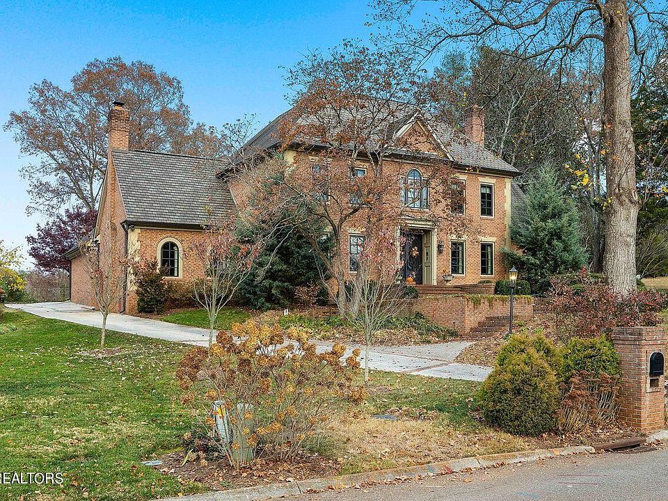 1st image of 810 Creswell Ct