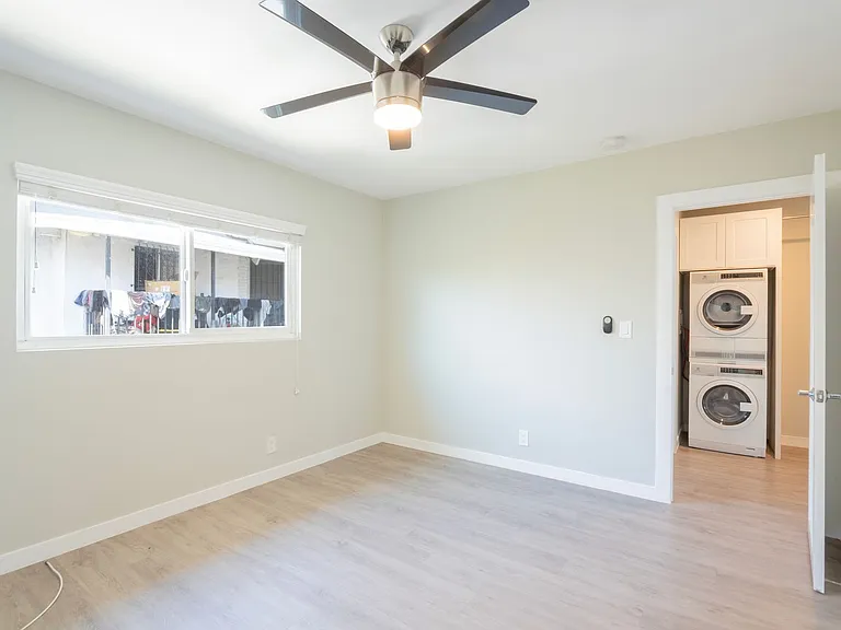 5622 La Mirada Ave — Photo 11