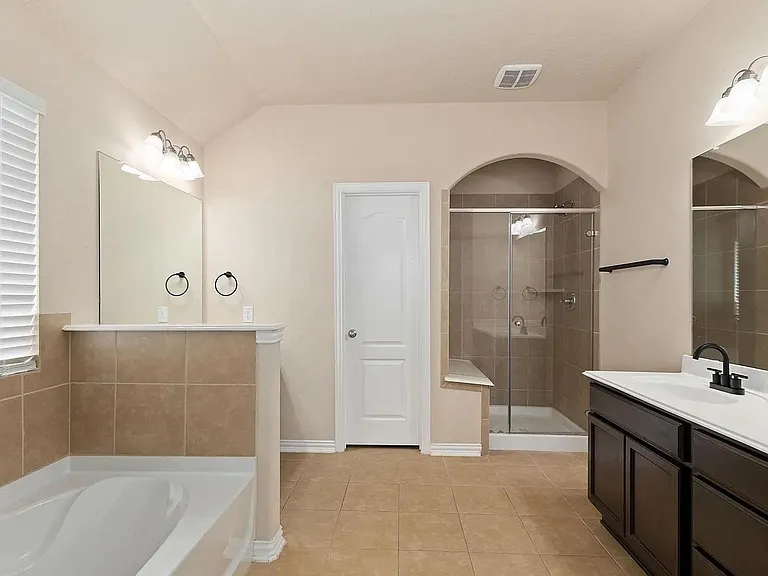 16007 David Hill Ln — Photo 24