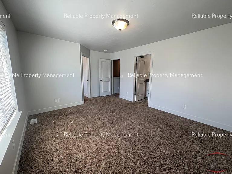 148 S Emery Ln — Photo 9