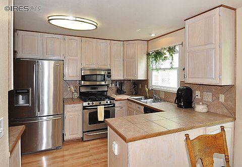 4th image of 1255 Redwood Ct