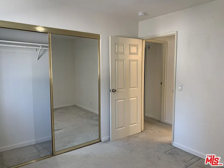 545 S Manhattan Pl #11 — Photo 13