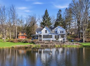 192 Fallsdale Rd, Milanville, PA 18443