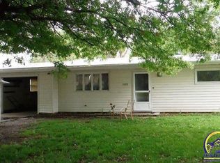 3028 SE Minnesota Ave, Topeka, KS 66605