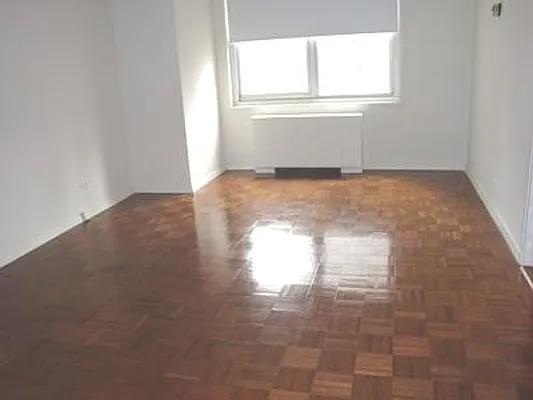 Rented by City Connections Realty | media 19