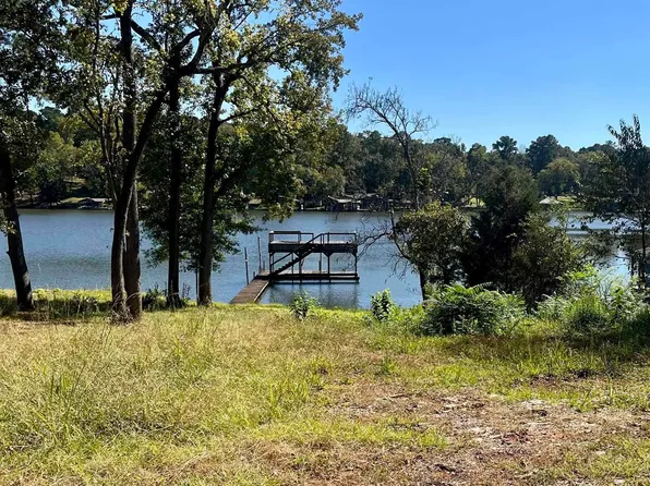 2428 Lake Park Ln, Jacksonville, TX 75766