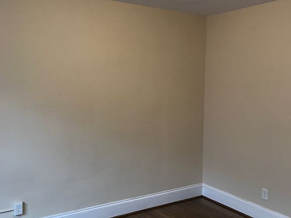 5th image of 3412 Stuart Ave #2