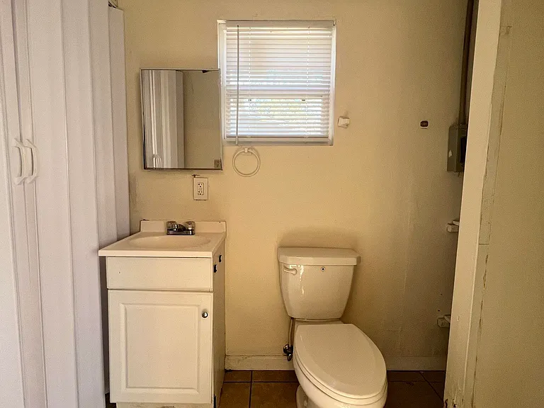3422 Miami Dr — Photo 19